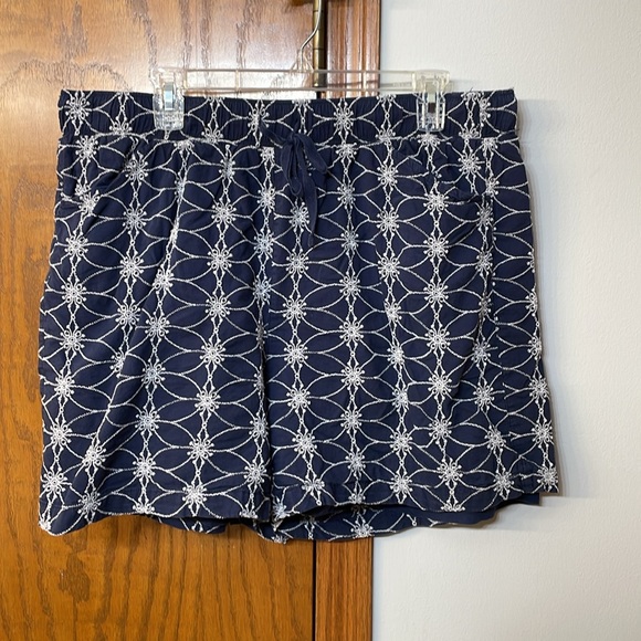LANE BRYANT UGC Women’s Size 16 Blue White Embroidered Soft Shorts Navy - Picture 3 of 11